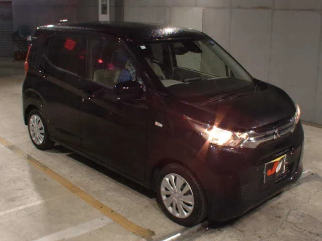 Mitsubishi eK Wagon B33W 2024